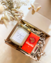 Load image into Gallery viewer, Candle Gift & Mini Chocolate Gift Box