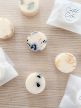 Load image into Gallery viewer, Botanical Wax Melt Individual Samples