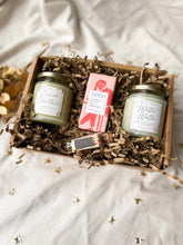 Load image into Gallery viewer, Festive Cornwall Candle Gift Box