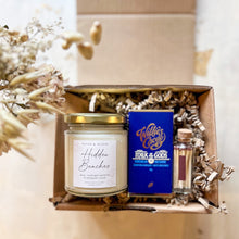 Load image into Gallery viewer, Candle Gift &amp; Mini Chocolate Gift Box
